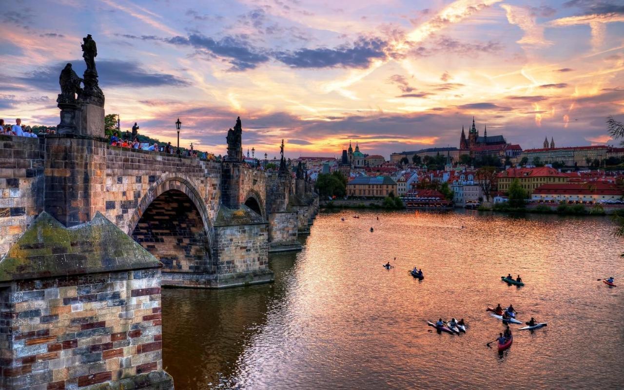 Black Gold Kingdom Praga Exterior foto